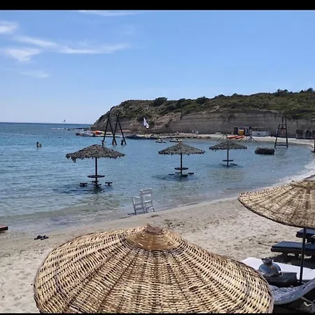 Altinkum Near Fly -inn Beach&summerhouse * Çeşme